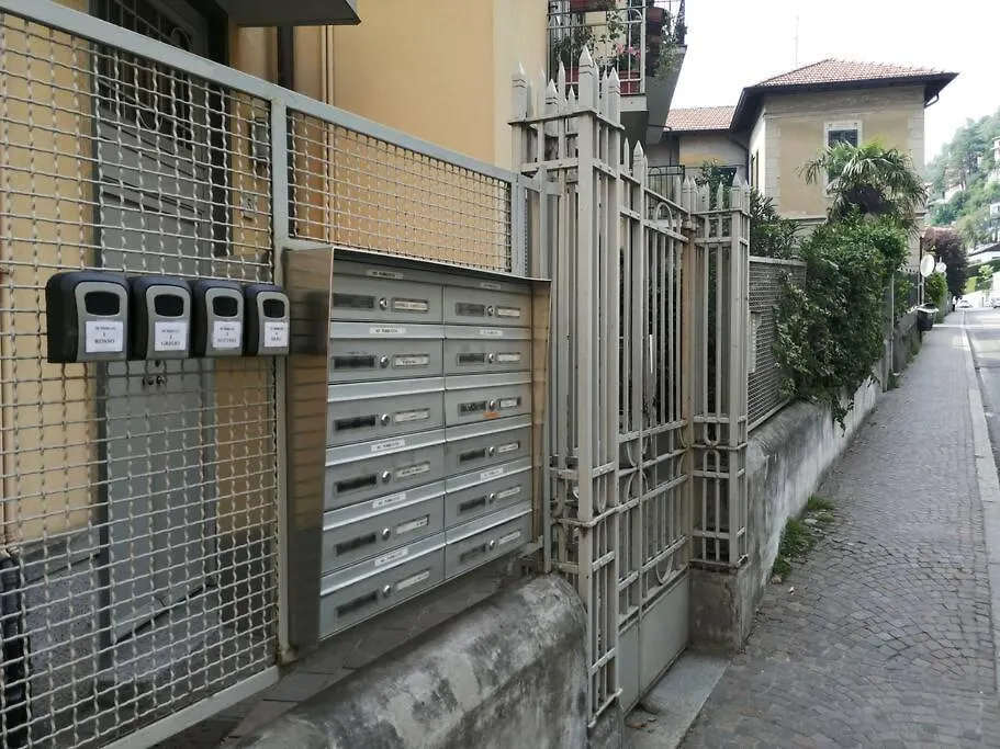 Al Molo 4 Apartment Como